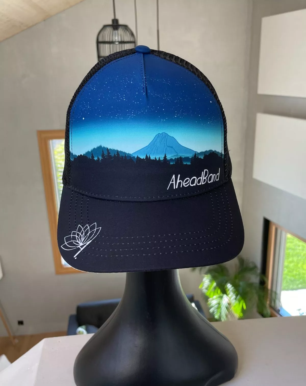 Casquette trucker, bandeau personnalisable, headband personnalisé, montagne, suisse, mandala, course à pied, trail , run, Moléson