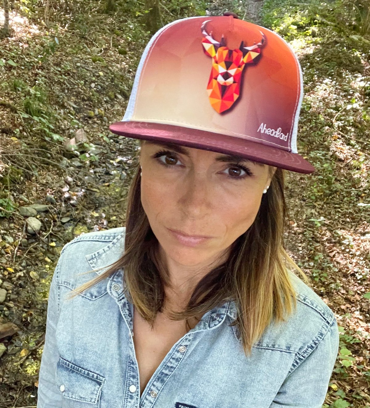 Casquette Trucker, Inspirés par la nature, montagne, création suisse, montagne et alpes, cerf géométrique, chasse et forêt