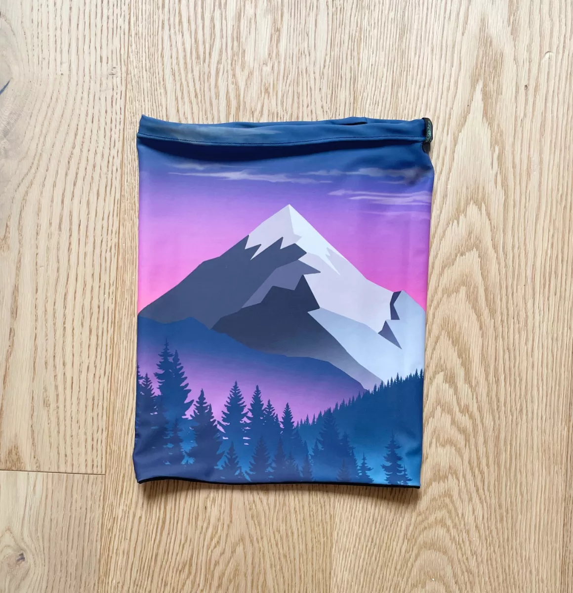 Tour de cou personnalisable, montagne suisse, zèbre, création suisse, pour les activités extérieures et la montagne,