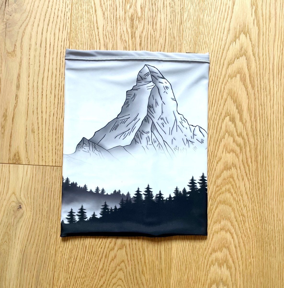 Tour de cou personnalisable, montagne suisse, zèbre, création suisse, pour les activités extérieures et la montagne, tour de cou Cervin