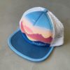 Casquette souple enfant course à pied et sport extérieur, casquette topographie, création suisse, Montagnes rose, création suisse, casquette Préalpes fribourgeoises