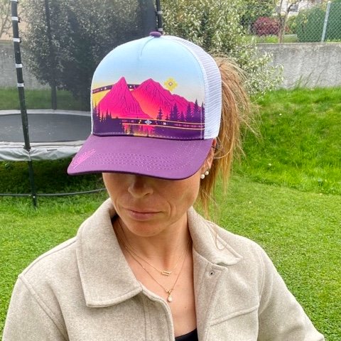 Casquette running Trucker, Inspirés par la nature, montagne, création suisse, Le Cervin noir et blanc, montagne suisse,Casquette fleur, lotus, Brenleire et Foliéran