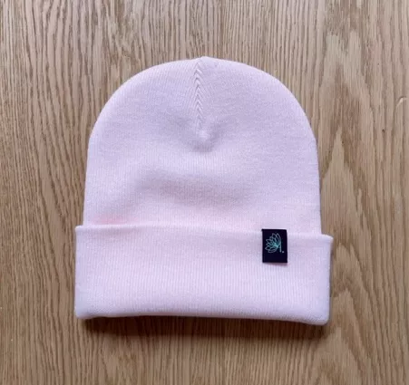 Bonnet douillet et élégant prune