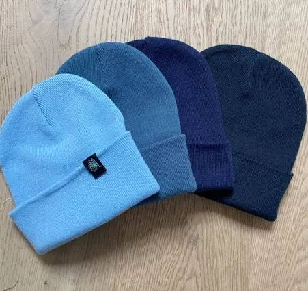 Bonnet douillet et élégant prune