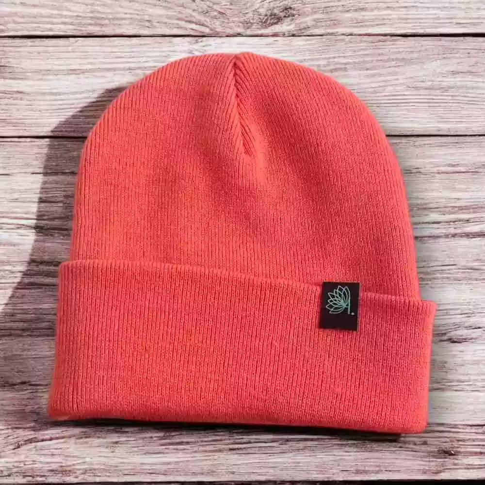 Bonnet douillet et élégant terracotta