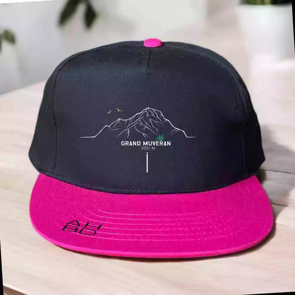 Casquette montagne suisse streetwear, casquette urbaine, look streetwear, création suisse, casquette montagnarde, Diablerets. Chavalard, Dent Blanche, Dents-du-Midi, explore, outdoor, Gastlosen, Muveran, Combin, Pilatus, camping, tente, AHBD, Moléson,