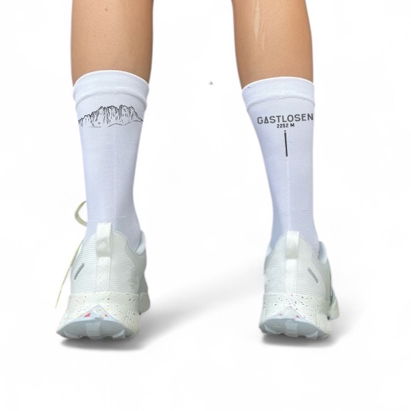 chaussettes de course à pied, chaussettes de sport chaussettes de vélo, chaussettes de running, montagne suisse, accessoires montagne, running socks, cycling socks