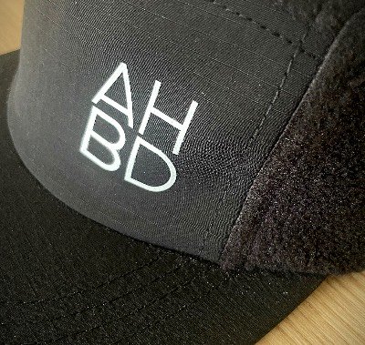 Casquette running Trucker, Inspirés par la nature, montagne, création suisse, Le Cervin noir et blanc, montagne suisse, Casquette montagne Catogne, Dent blanche, Dents-du-Midi, casquette polaire, casquette camper