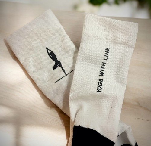 chaussettes de course à pied, chaussettes de sport chaussettes de vélo, chaussettes de running, montagne suisse, accessoires montagne, running socks, cycling socks, chaussettes personnalisées