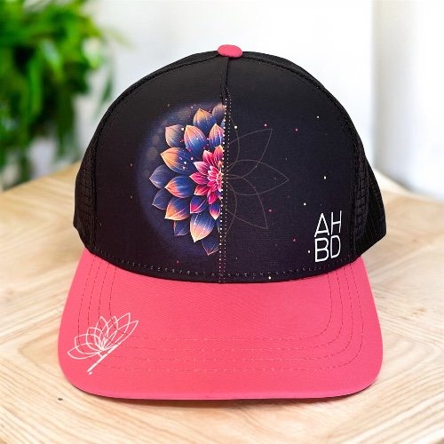 casquette montagne suisse, casquette mandala, casquette sport suisse, casquette montagne, casquette alpes, trucker, running trucker, casquette running, casquette alpes, casquette lotus, casquette mandala Prana